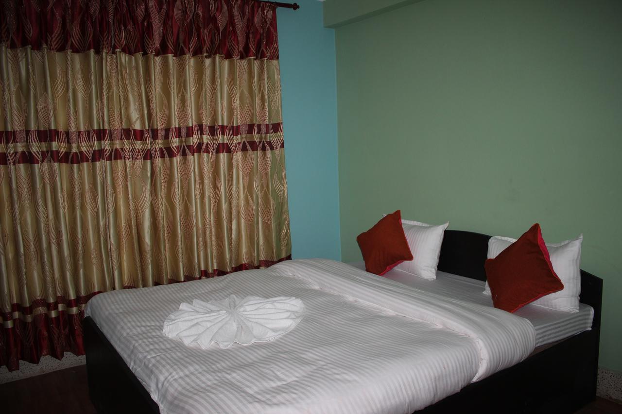 Travellers Dorm Bed&Breakfast Katmandou Extérieur photo