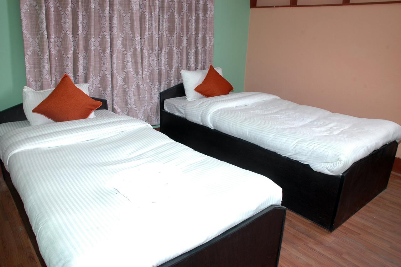 Travellers Dorm Bed&Breakfast Katmandou Extérieur photo